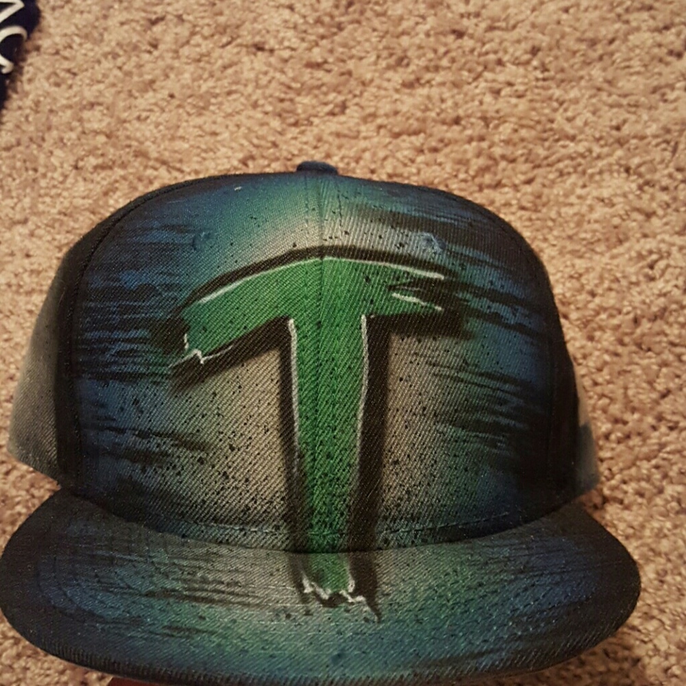 Snapback hat